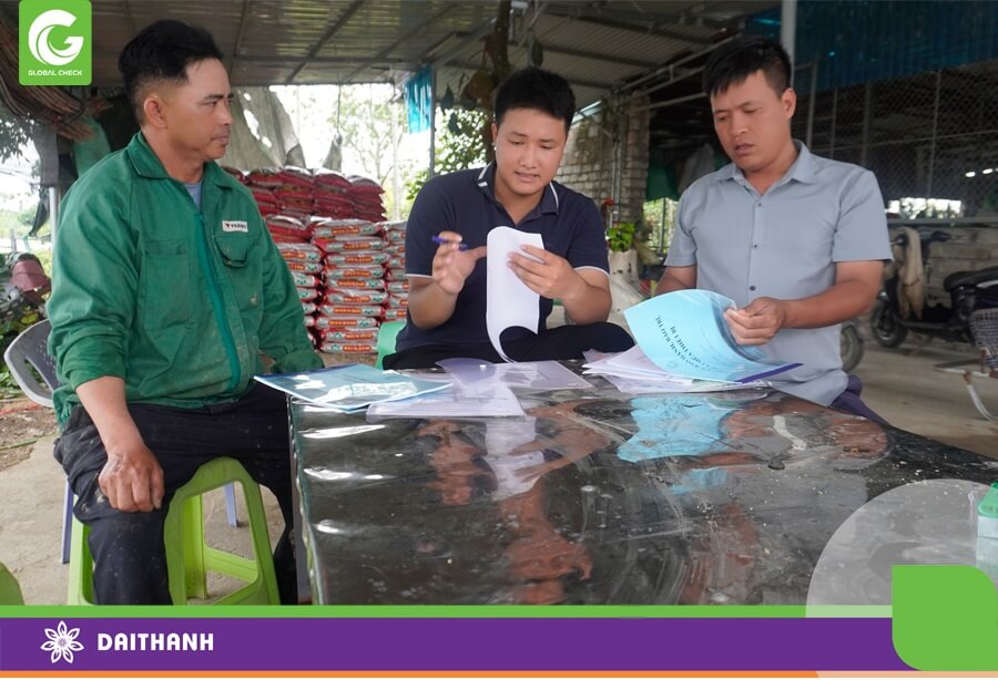 Bàn giao thiết bị máy móc cho Trung tâm khuyến nông TP Hải Phòng và anh Hùng